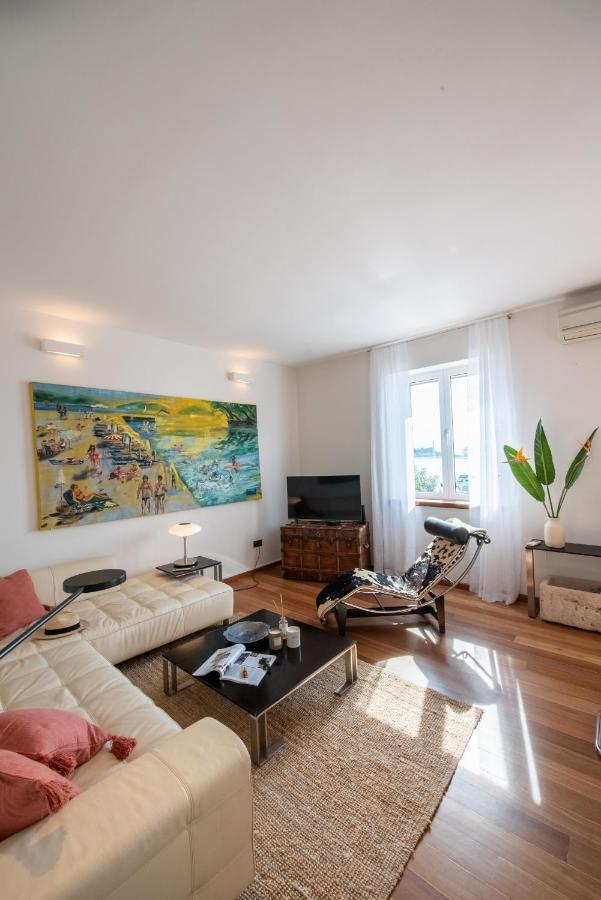 Airy Seafront 1920S Apartment Split Extérieur photo